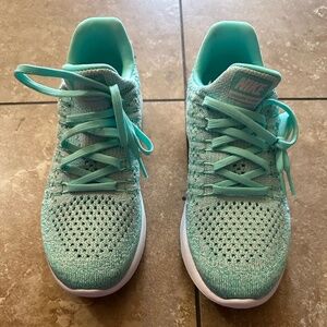 Nike Lunarlon Running Shoes for women